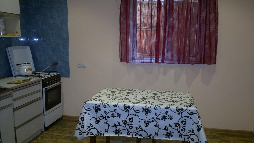 Guest House Besarioni Borjomi Ruang foto